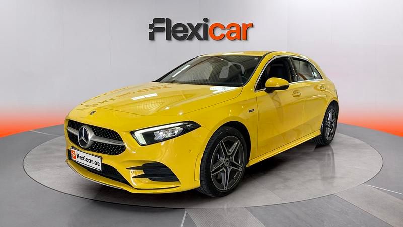 Używany Mercedes A250 218 KM (160 kW) 2021 Żółty Sedan/Limuzyna
