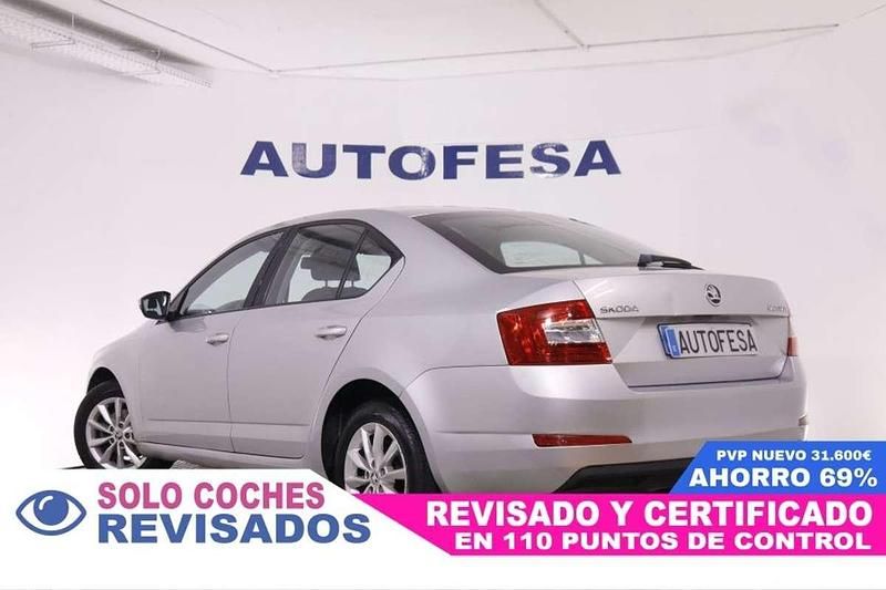 Occasion Skoda Octavia Ambition 105 ch (77 kW) 2015 Gris Citadine