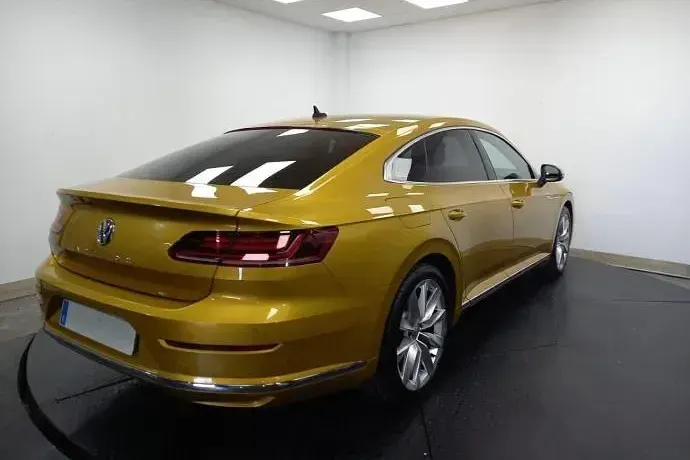 Usado VW Arteon Elegance 150 CV (110 kW) 2020