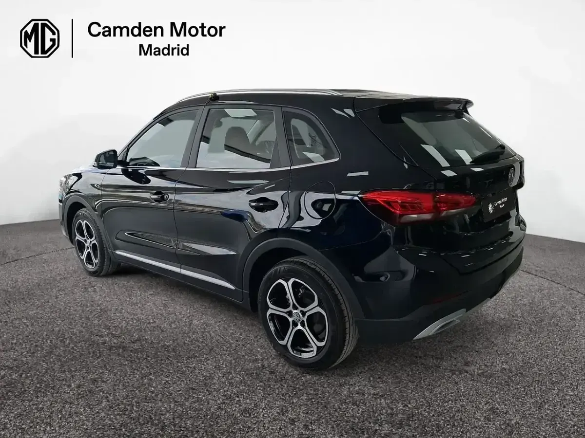 Usado MG ZS Comfort 197 CV (144 kW) 2024 Negro Berlina