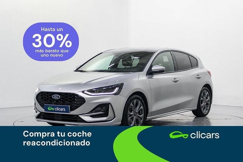 Gris / plata Usado 2023 Ford Focus ST-Line X Berlina | 20.990 € (Precio justo) - Imagen 1/4