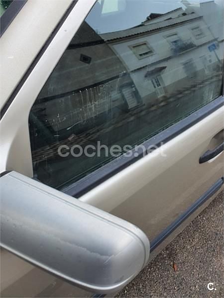 Usado Mercedes E200 75 CV (55 kW) 1993 Beige Familiar