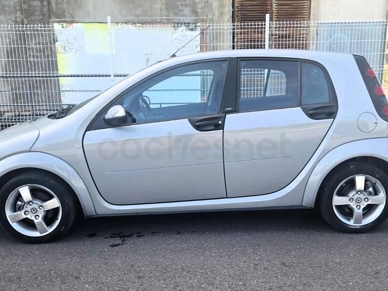 Usado Smart ForFour Passion 95 CV (69 kW) 2005 Gris / plata Utilitario