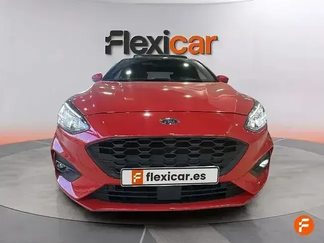 Usado Ford Focus ST-Line X 155 CV (114 kW) 2021 Rojo Berlina