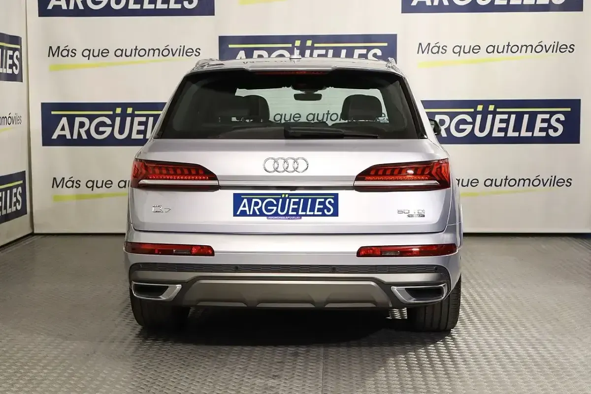 Usado Audi A8 S-Line 286 CV (210 kW) 2021 Gris Berlina
