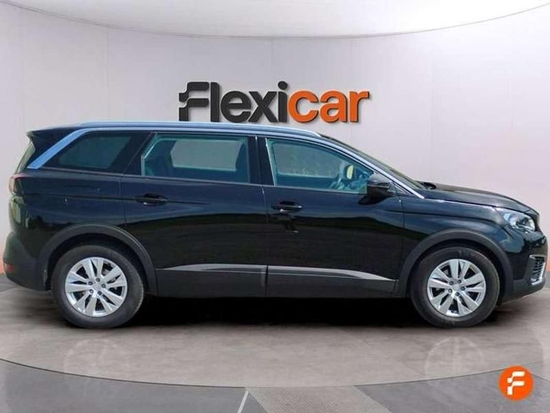 Usado Peugeot 5008 Active 131 CV (96 kW) 2019 Negro SUV