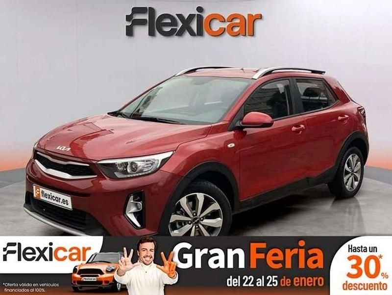 Rojo Usado 2023 Kia Stonic SUV | 12.990 € (Buen precio) - Imagen 1/4