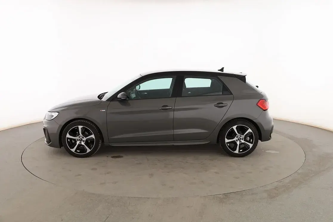 Usado Audi A1 Sportback S-Line 110 CV (80 kW) 2020 Gris Utilitario