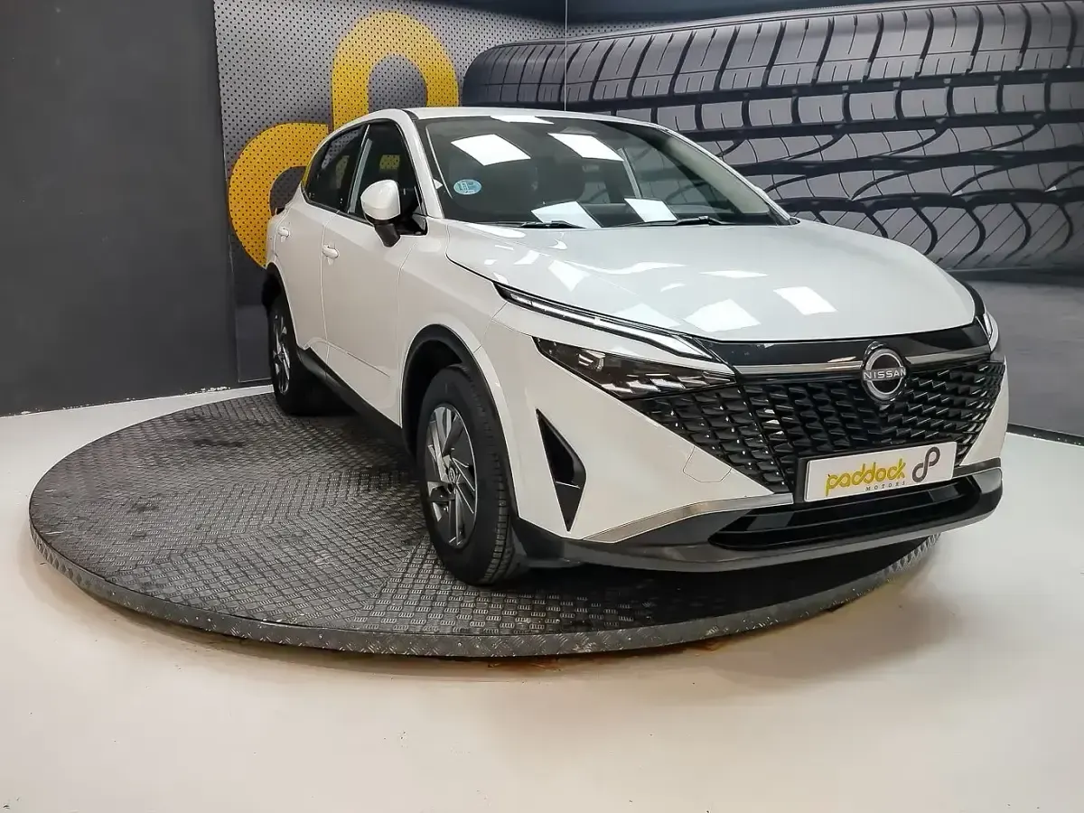 Usado Nissan Qashqai Acenta 158 CV (116 kW) 2025 Blanco SUV