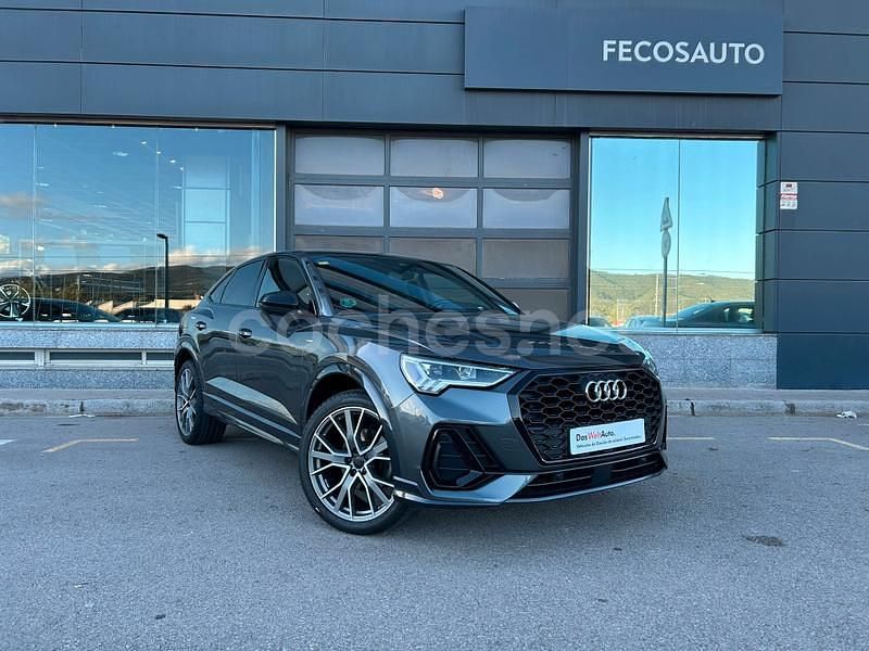 Gris / plata Usado 2023 Audi Q3 Sportback Ambiente SUV | 39.890 € (Buen precio) - Imagen 1/4