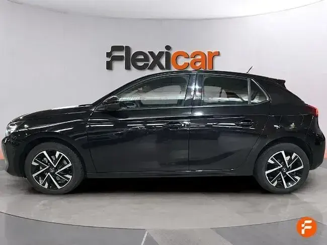 Usado Opel Corsa 100 CV (73 kW) 2024 Negro Utilitario