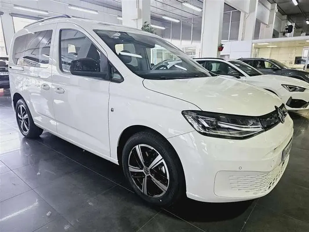 Nuevo VW Caddy 121 CV (88 kW) 2026 Blanco Monovolumen