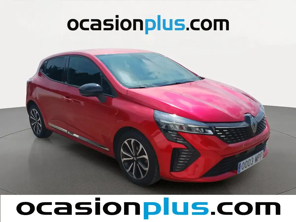 Usado Renault Clio Techno 91 CV (66 kW) 2024 Rojo Utilitario