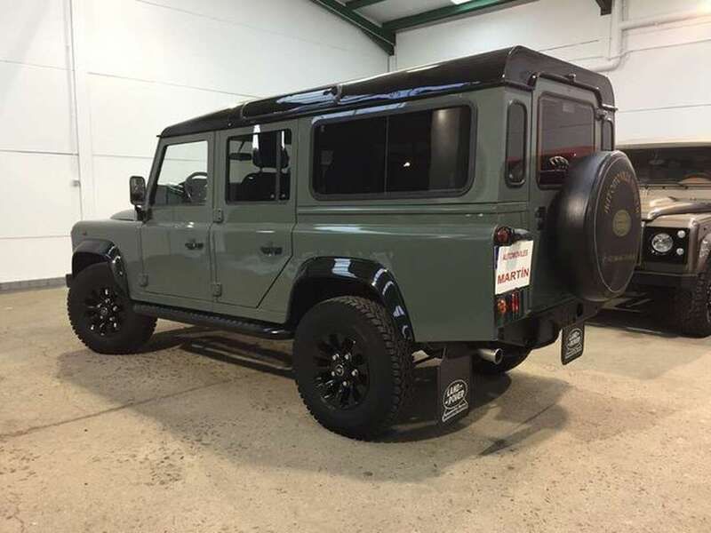 Usado Land Rover Defender 122 CV (89 kW) 2013 Verde SUV