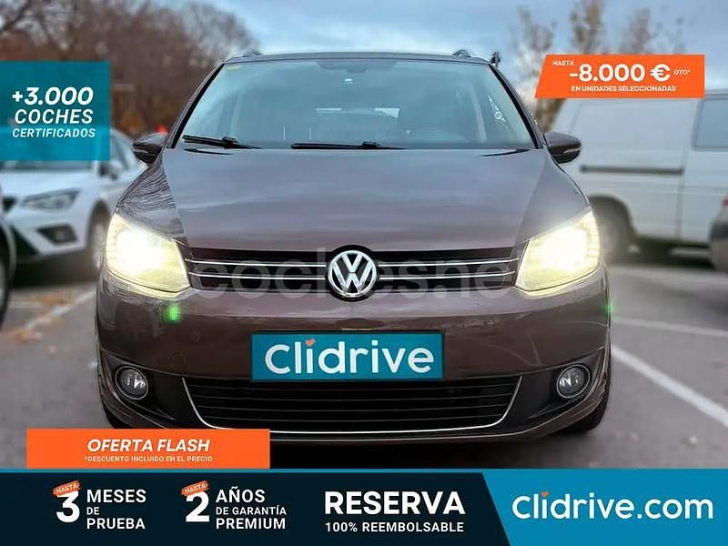 Usado VW Touran Edition 105 CV (77 kW) 2010 Granate Monovolumen