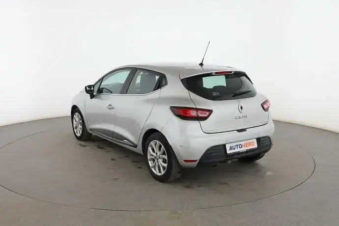 Usado Renault Clio Zen 90 CV (66 kW) 2018