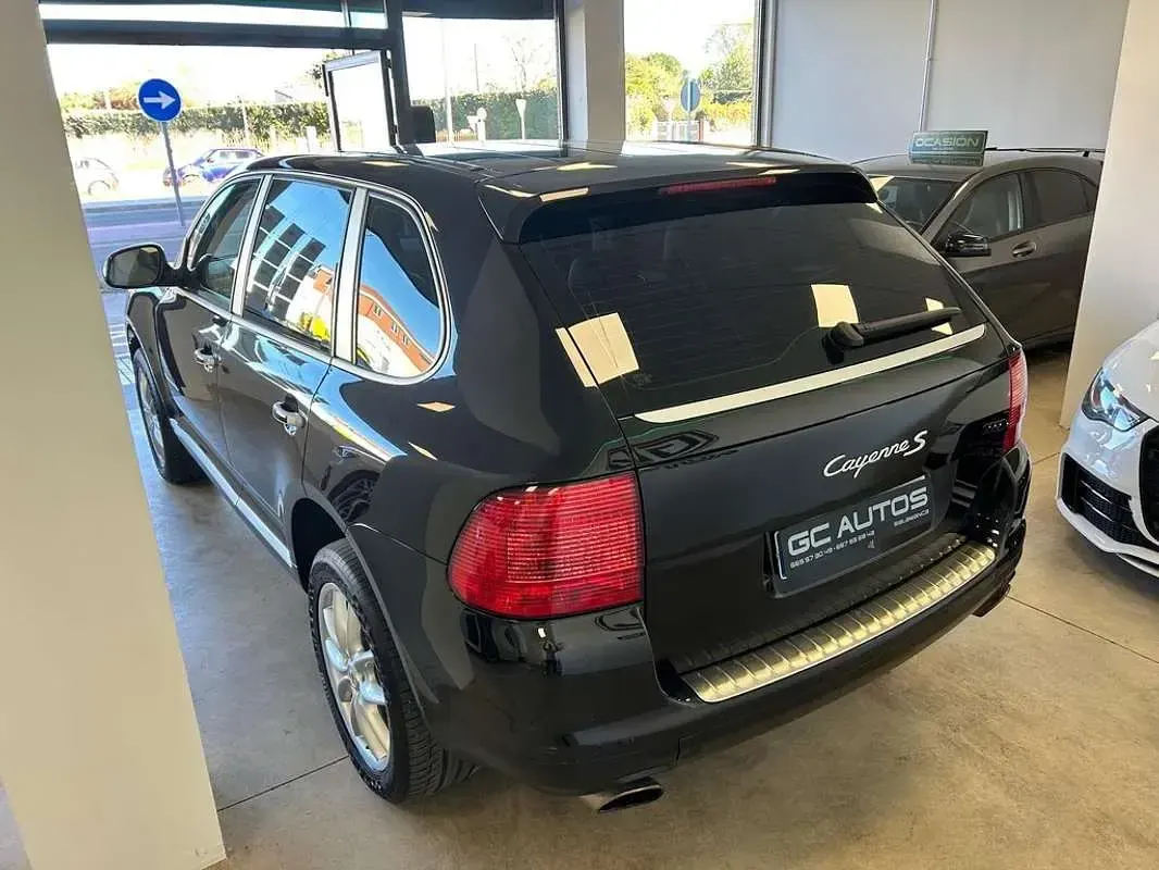 Käytetty Porsche Cayenne S 340 HP (250 kW) 2005 Musta Katumaasturi