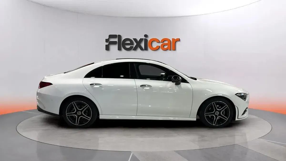 Usado Mercedes CLA180 136 CV (100 kW) 2021 Blanco Berlina