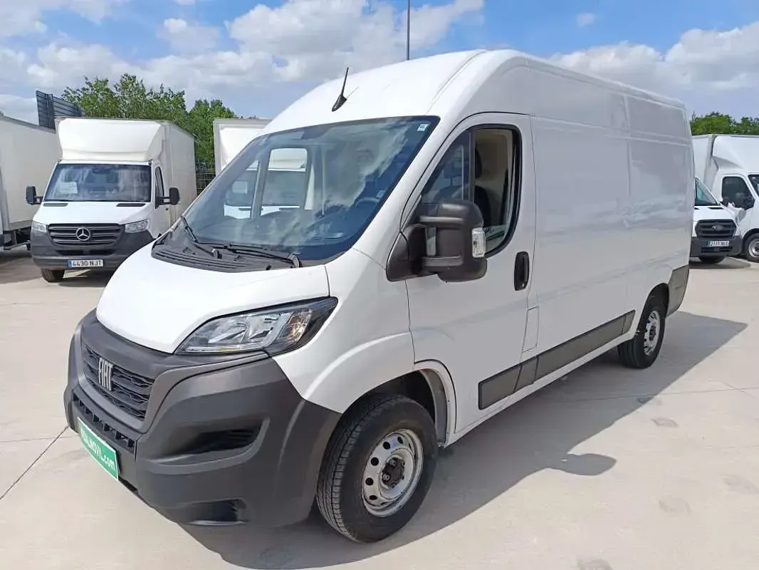 Usado Fiat Ducato 120 CV (88 kW) 2022 Blanco Van