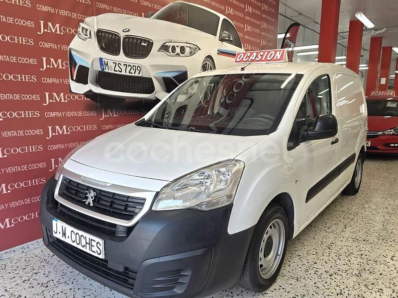 Blanco Usado 2019 Peugeot Partner Tepee Access Monovolumen | 7990 € (Buen precio) - Imagen 1/4