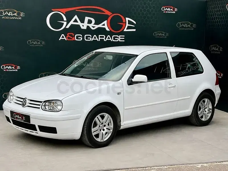 Usado VW Golf IV Conceptline 105 CV (77 kW) 2001 Blanco Berlina