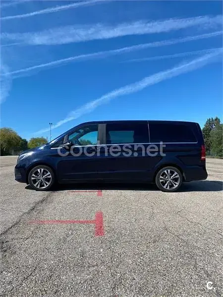 Usado Mercedes V250 Avantgarde 190 CV (139 kW) 2016 Azul Monovolumen