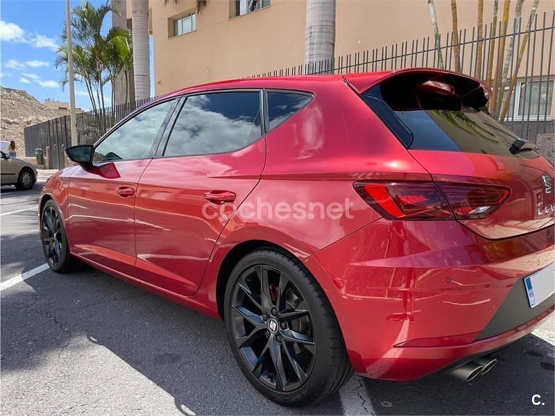 Usado Seat Leon FR 150 CV (110 kW) 2020 Rojo Berlina