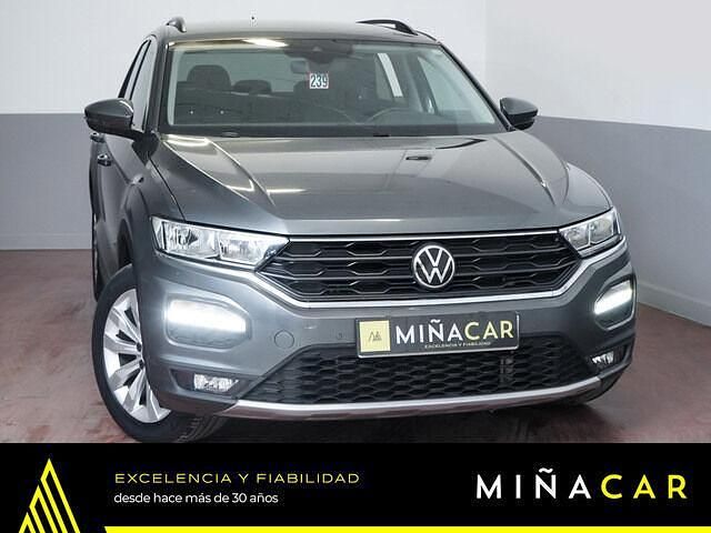 Gris / plata Usado 2021 VW T-Roc Advance SUV | 22.890 € (Precio justo) - Imagen 1/4