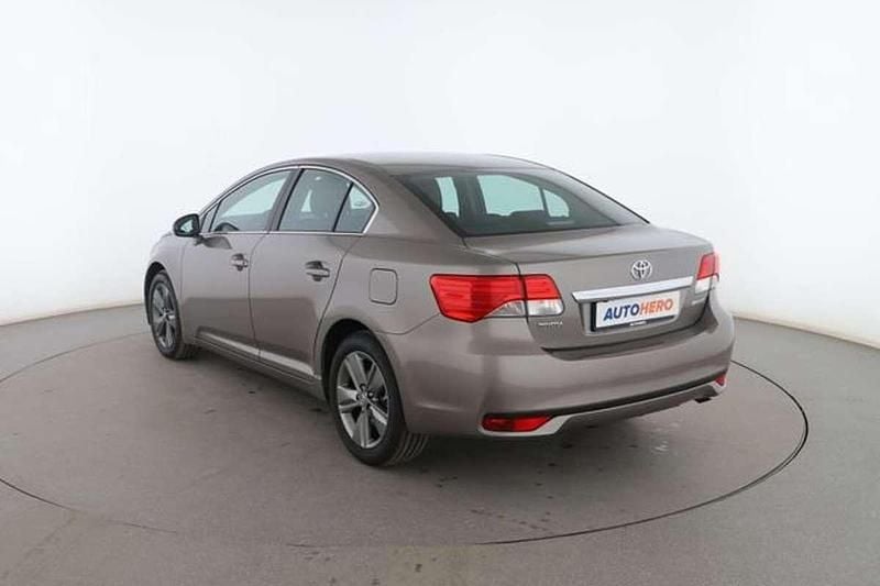 Usado Toyota Avensis Advance 150 CV (110 kW) 2015 Gris Berlina