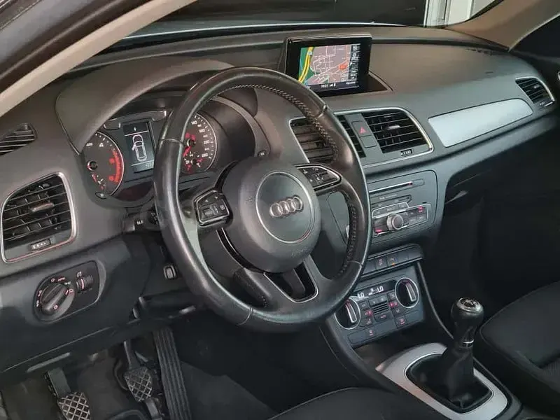 Usado Audi Q3 120 CV (88 kW) 2017 Gris / plata SUV