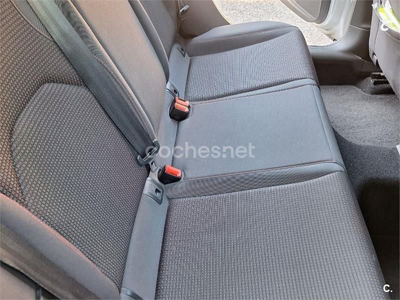 Usado Seat Leon FR 150 CV (110 kW) 2017 Gris / plata Berlina