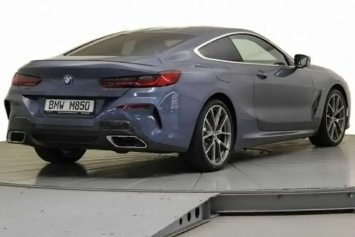 Usado BMW M850 Sport Line 530 CV (389 kW) 2018 Azul Coupe