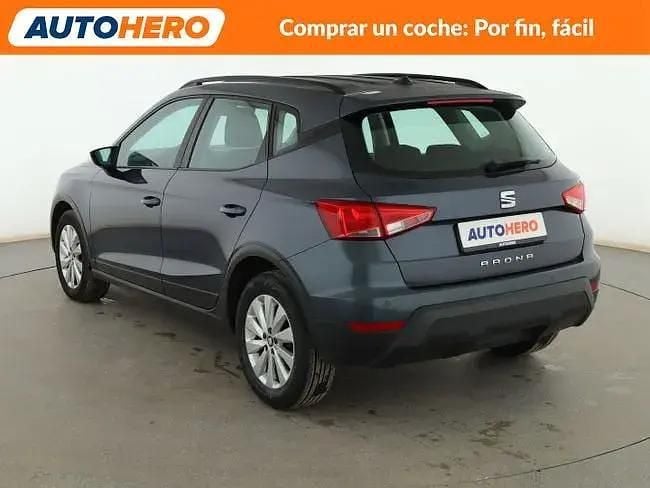 Usado Seat Arona Style 95 CV (69 kW) 2020 Gris SUV