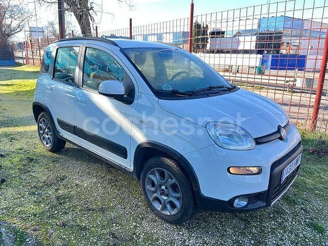 Beige Usado 2014 Fiat Panda Trekking Berlina | 7900 € (Precio justo) - Imagen 1/4