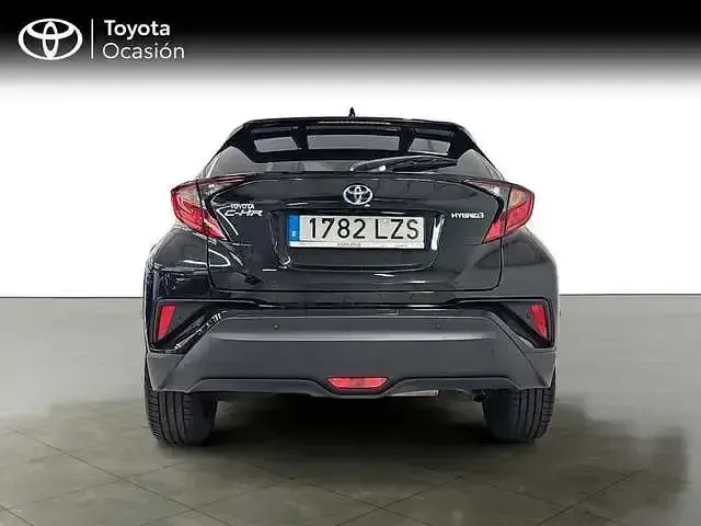 Begagnad Toyota C-HR Advance 122 HK (89 kW) 2022 Svart SUV