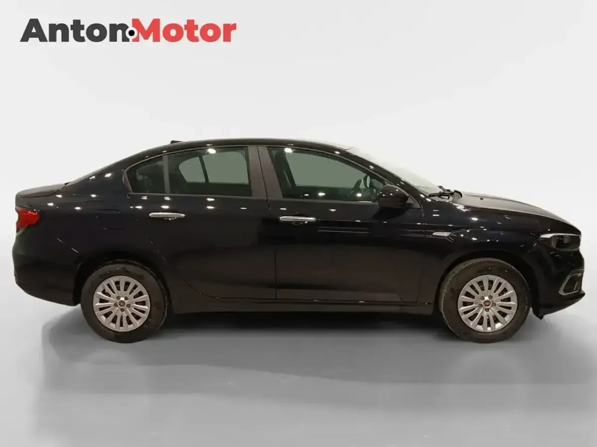 Nuevo Fiat Tipo 130 CV (95 kW) 2025 Negro Berlina