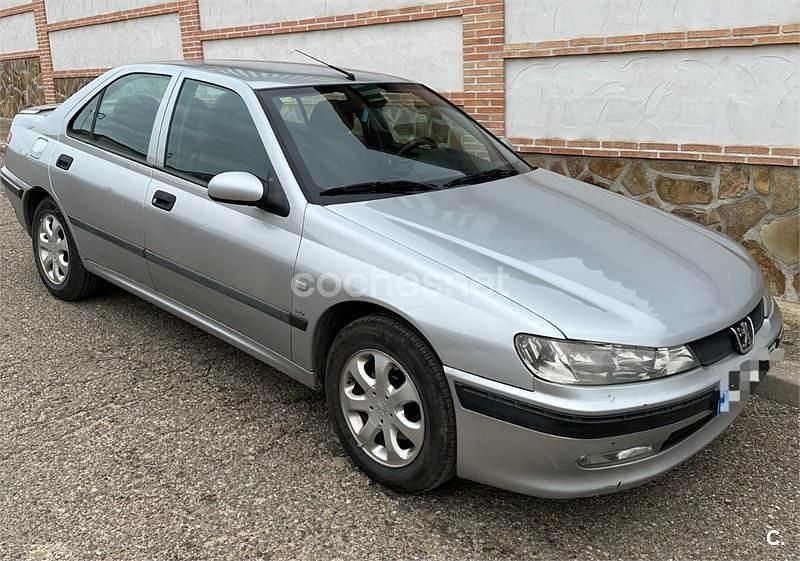 Usado Peugeot 406 90 CV (66 kW) 2000 Gris / plata Familiar