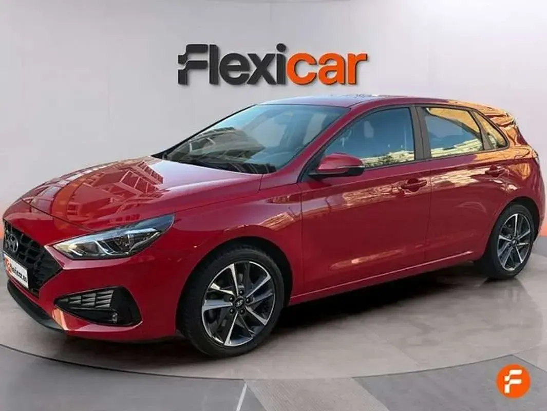 Usado Hyundai i30 120 HP (88 kW) 2021 Vermelho Citadino