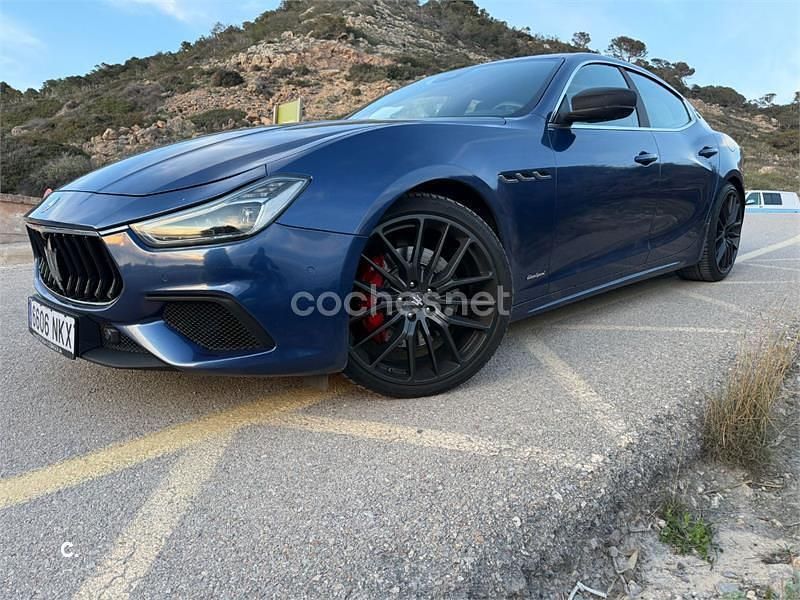 Usado Maserati Ghibli 430 CV (316 kW) 2018 Azul Berlina