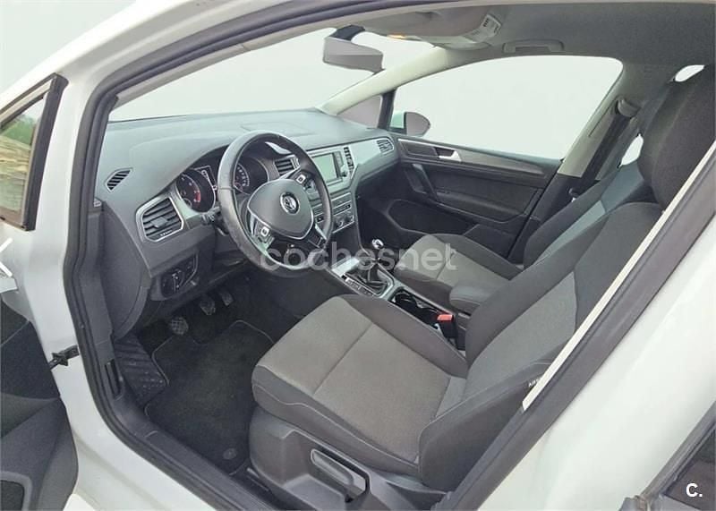 Usado VW Golf Sportsvan Edition 110 CV (80 kW) 2016 Blanco Monovolumen