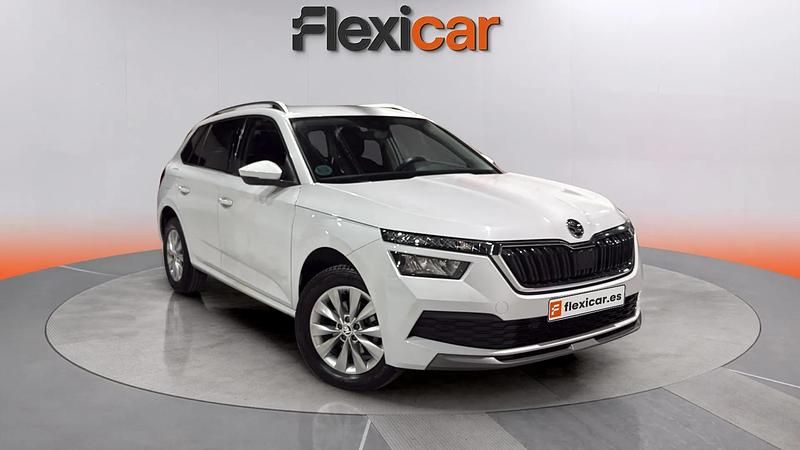 Usado Skoda Kamiq Ambition 95 CV (69 kW) 2022 Blanco SUV