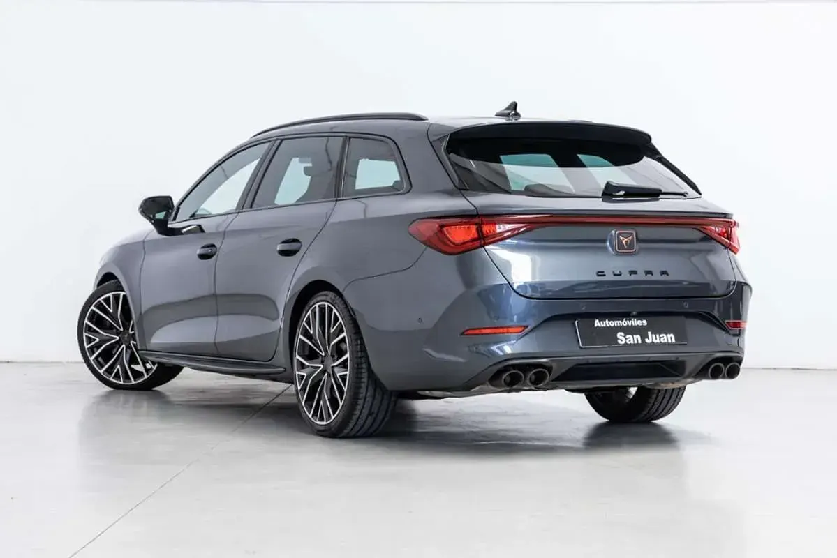 Usado Cupra Leon VZ 310 CV (228 kW) 2022 Gris Familiar