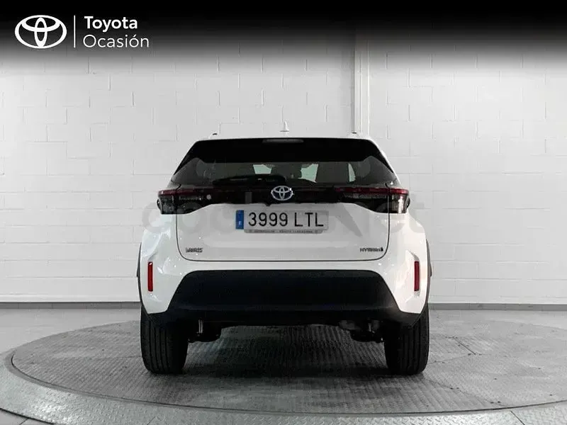 Usado Toyota Yaris Cross Active 116 CV (85 kW) 2021 Blanco SUV