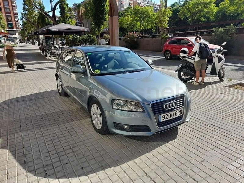 Usado Audi A3 Ambition 105 HP (77 kW) 2009 Cinzento Citadino