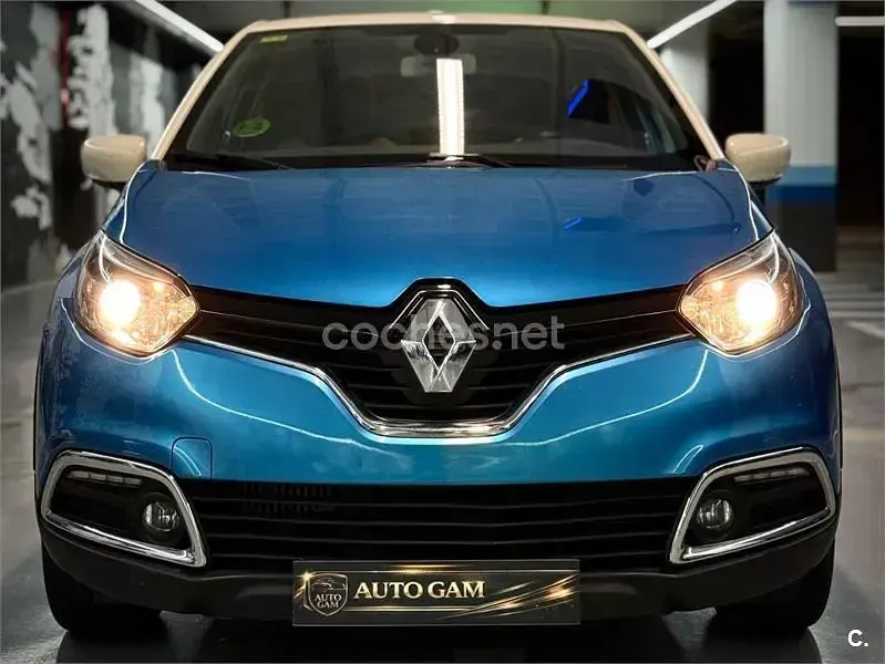 Usado Renault Captur Intens 90 CV (66 kW) 2016 Azul SUV