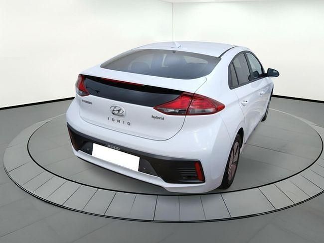 Usado Hyundai Ioniq 141 CV (103 kW) 2021 Blanco Utilitario