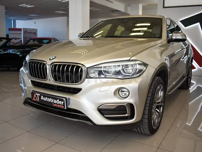 Usado BMW X6 258 CV (189 kW) 2016 Gris / plata SUV