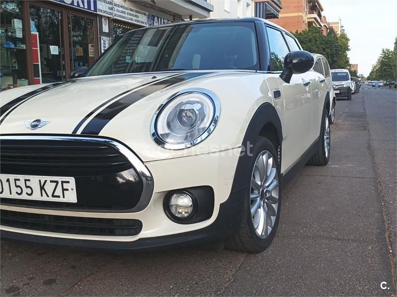 Beige Usado 2019 Mini Cooper D Clubman Familiar | 16.999 € (Precio justo) - Imagen 1/4
