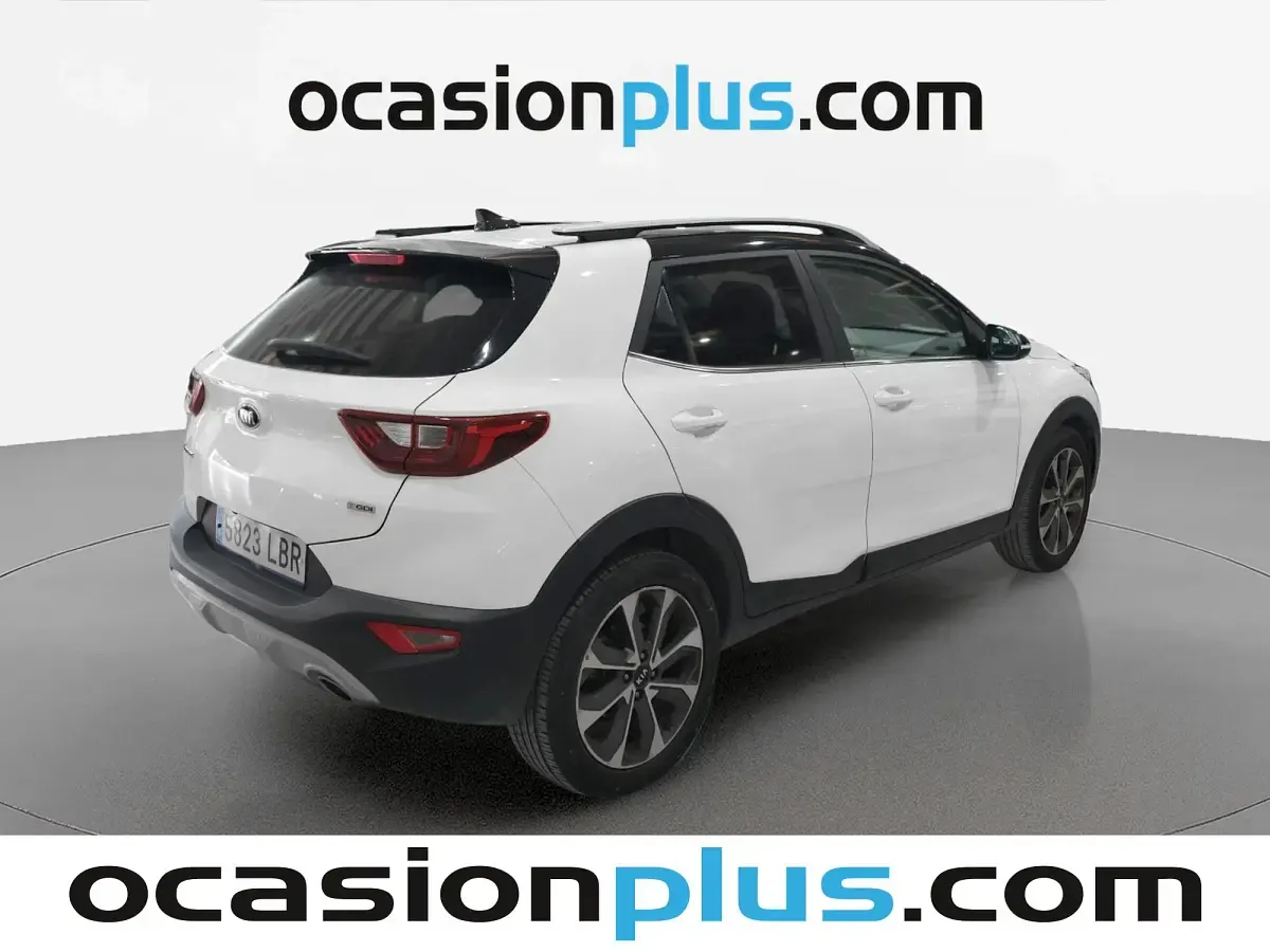 Usado Kia Stonic 120 CV (88 kW) 2019 Blanco SUV
