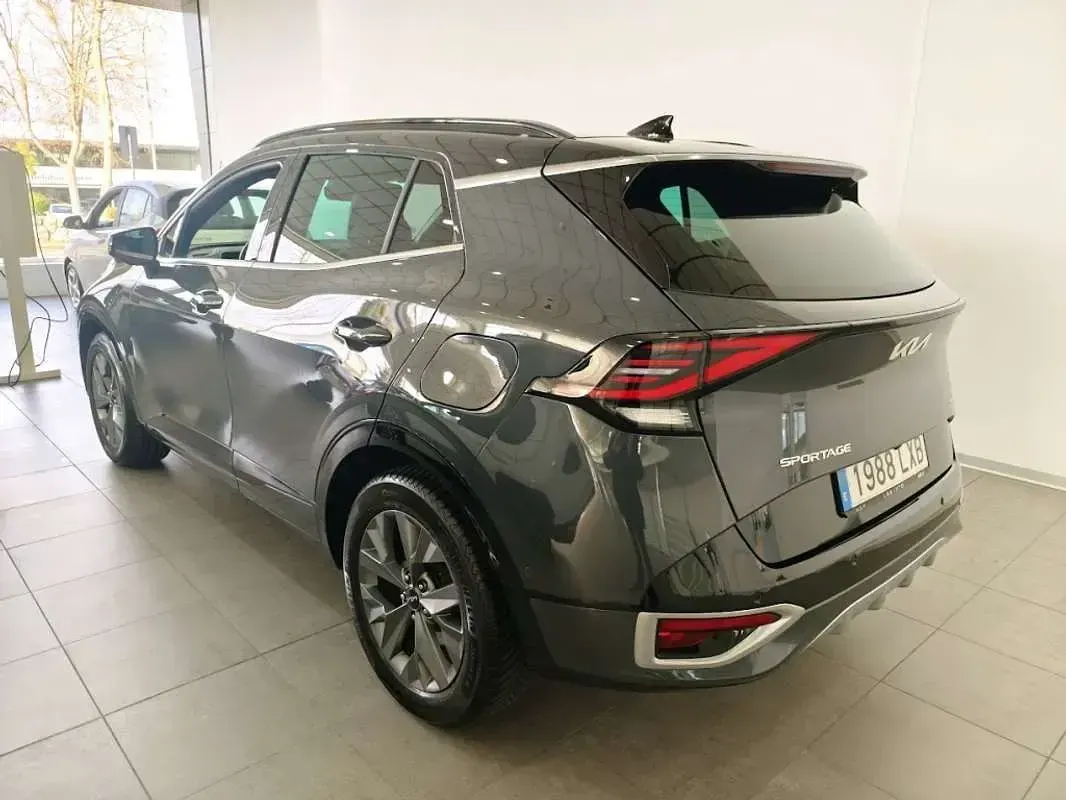 Usado Kia Sportage GT-Line 232 CV (170 kW) 2022 Gris SUV